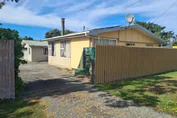 77 Whangaimoana Beach Road, Lake Ferry
