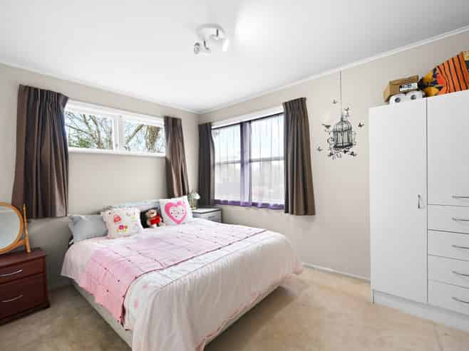 15 Joanna Place, Deanwell