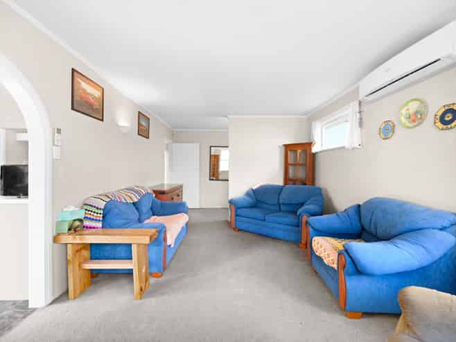 15 Joanna Place, Deanwell
