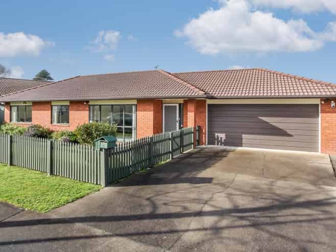 4 Emmerdale Ave, Papakura