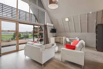 Loft 347 Grahams Road, Willowby