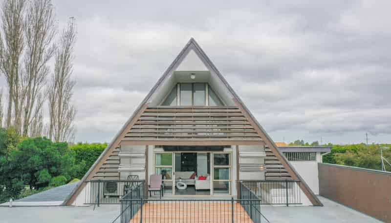 Loft 347 Grahams Road, Willowby
