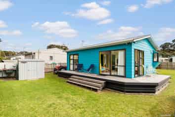 C2/535 Grahams Beach Road, Awhitu