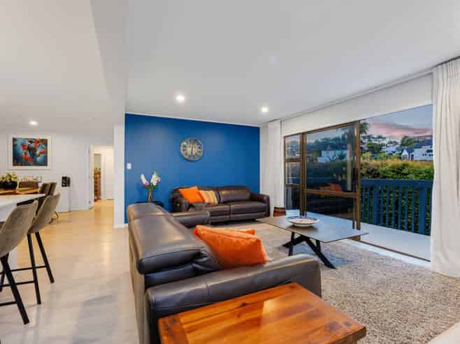 1/11 Honeysuckle Lane, Mairangi Bay