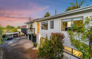 1/11 Honeysuckle Lane, Mairangi Bay