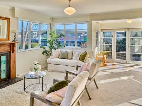 128 Mana Esplanade, Mana