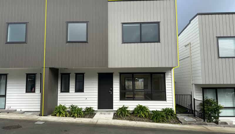 88A Sylvan Crescent, Te Atatu South