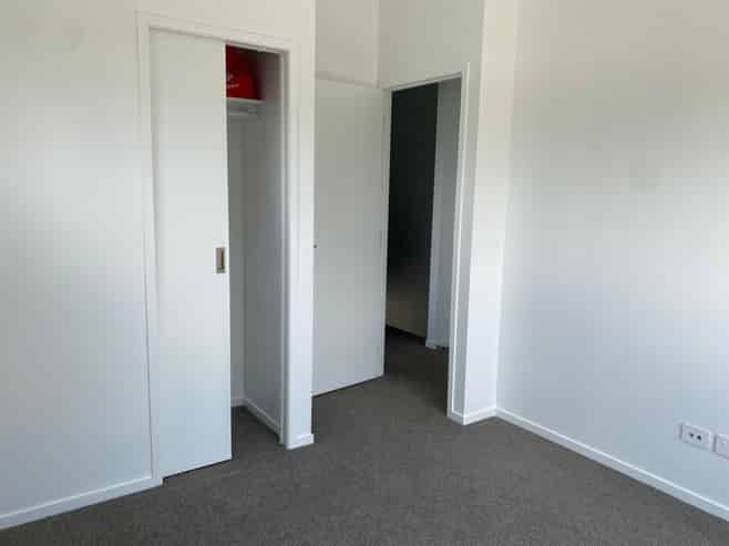1D Shamrock Lane, Te Atatu Peninsula