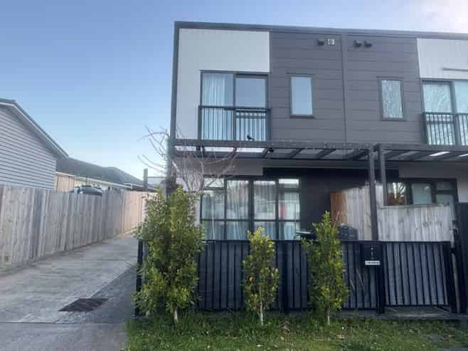 1D Shamrock Lane, Te Atatu Peninsula