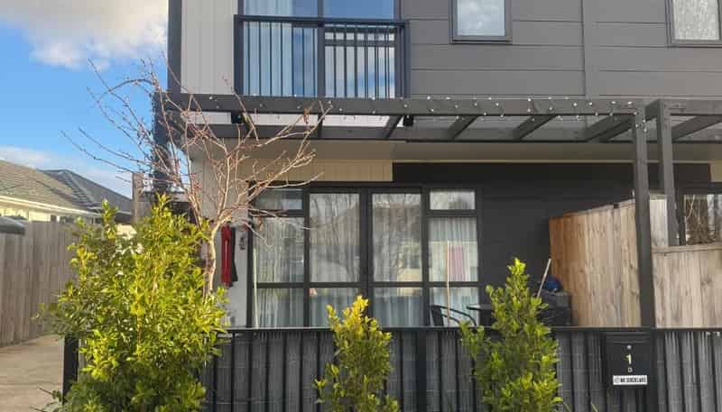 1D Shamrock Lane, Te Atatu Peninsula