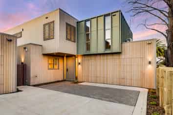 4/42 Browns Road, Merivale