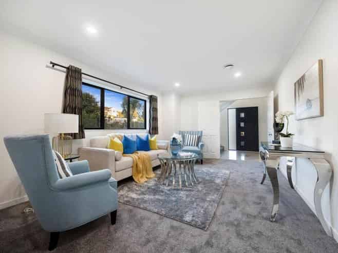 70 Tiverton Road, New Windsor