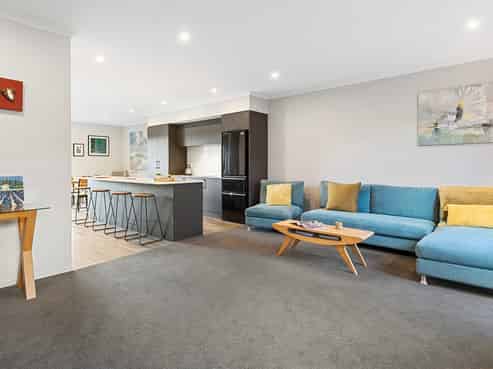 8 William Dawson Crescent, Halswell