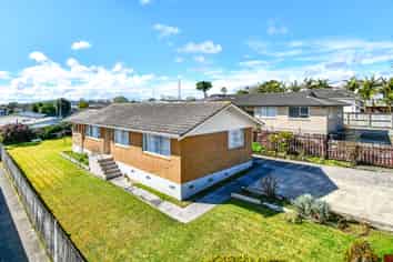 90 Boundary Road, Clover Park