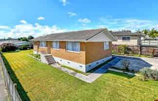 90 Boundary Road, Clover Park
