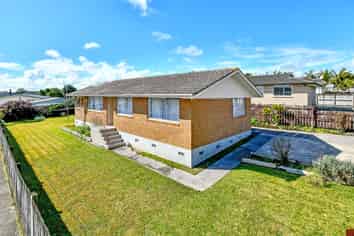 90 Boundary Road, Clover Park