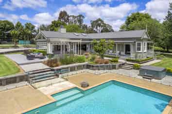 316 Monument Road, Clevedon