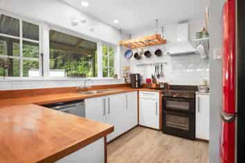 10 Prebble Grove, NAENAE