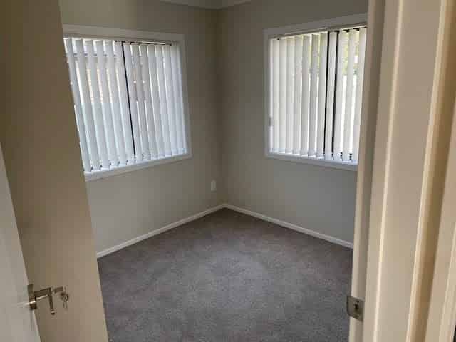 2/3 Edwards Avenue, Henderson