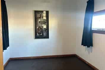 Manawatu / Whanganui - Address withheld