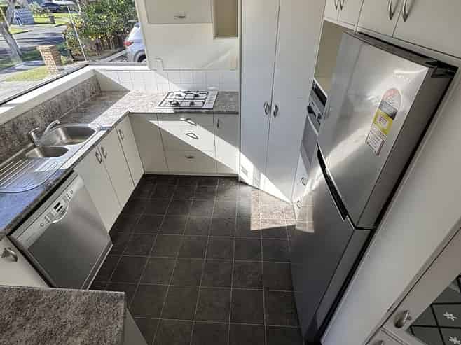 32 Diomede Glade, Flagstaff