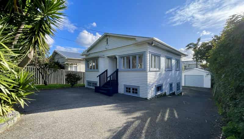 60 Aroha Avenue, Sandringham