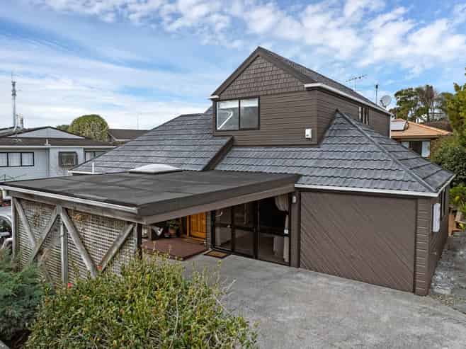 2/30 Eastridge Court, Northpark