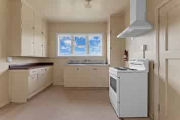 2 Fairlands Avenue, Waterview