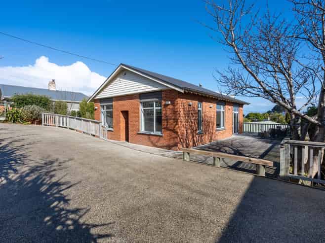 24 Gresham Street, Tainui
