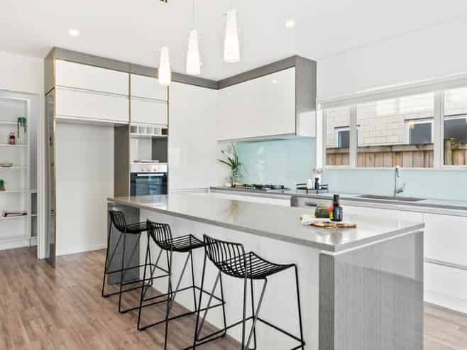 15 Ballyholey Drive, Flat Bush