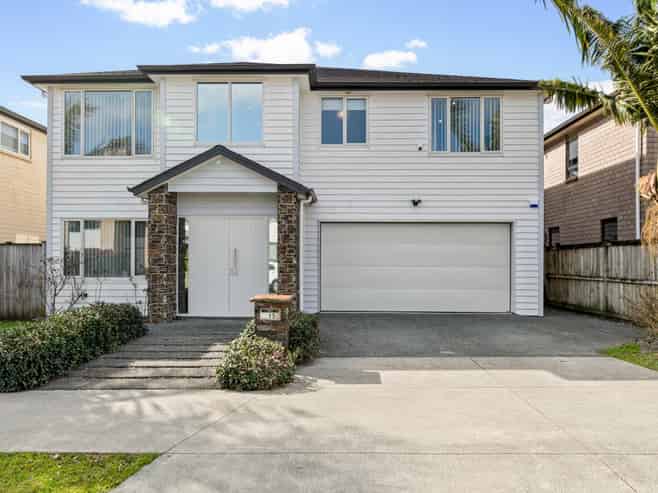 15 Ballyholey Drive, Flat Bush