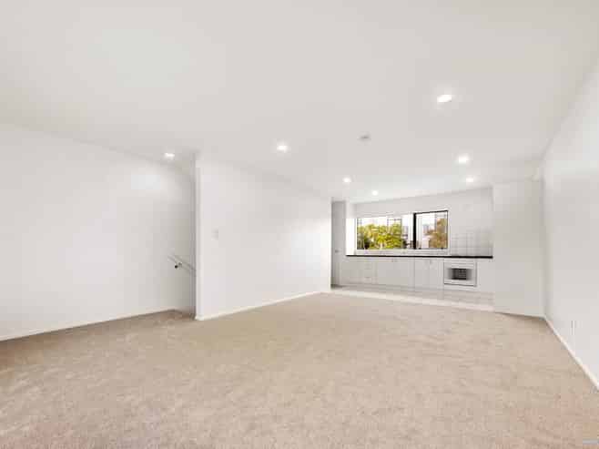 1 Briar Way, New Lynn