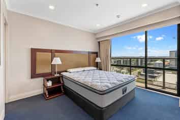 1008/9-17 Byron Avenue, Takapuna