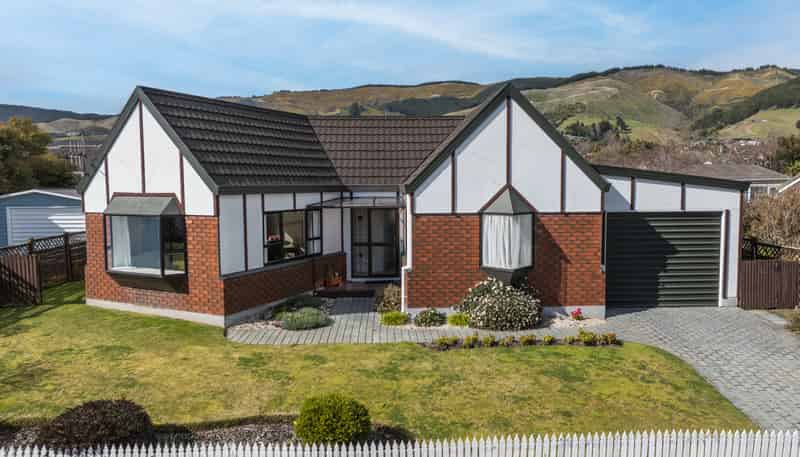 4 Washbourn Drive, Richmond