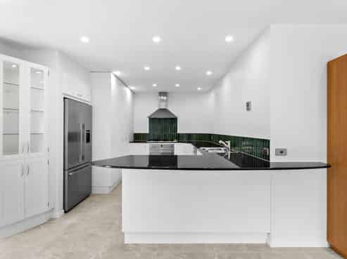 12 Auckland Road, Saint Heliers