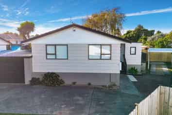 2/7 Mon Desir Place, Manurewa