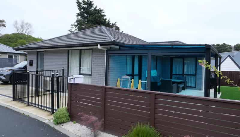 19 Rongomau Lnwy, Raumati South