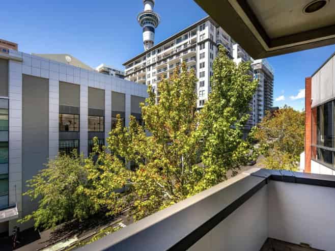 CBRE - TOP FLOOR EXCELLENCE