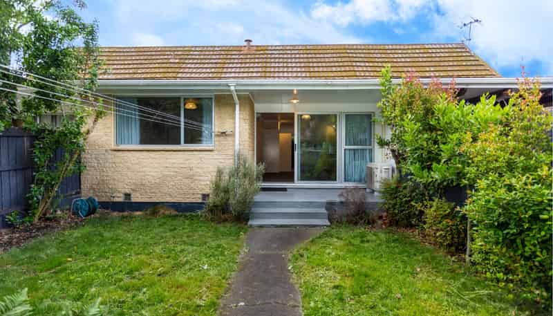 2/22 Colligan Street , Upper Riccarton