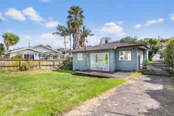 150 The Drive, Epsom