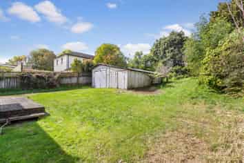 150 The Drive, Epsom