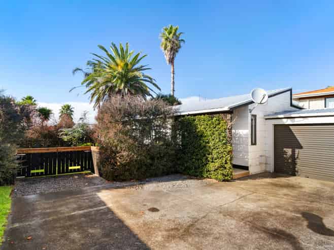 7B  Edgewater Parade, Waiuku