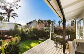 7B  Edgewater Parade, Waiuku