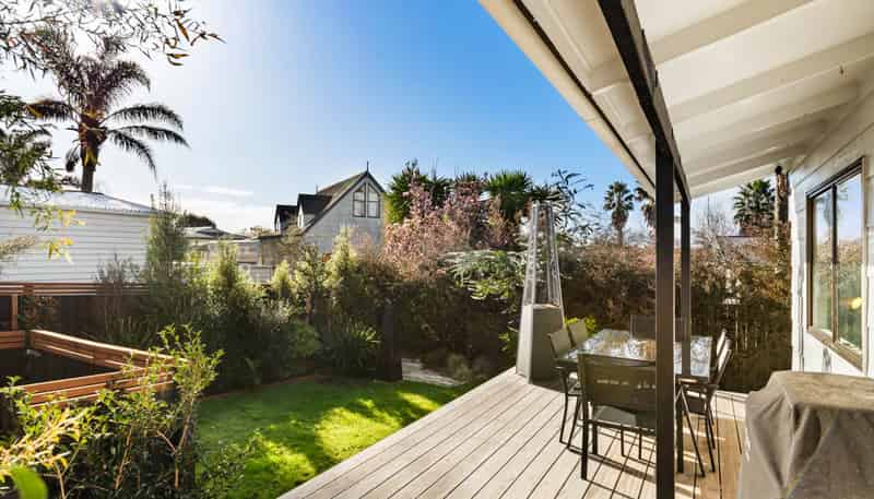 7B  Edgewater Parade, Waiuku