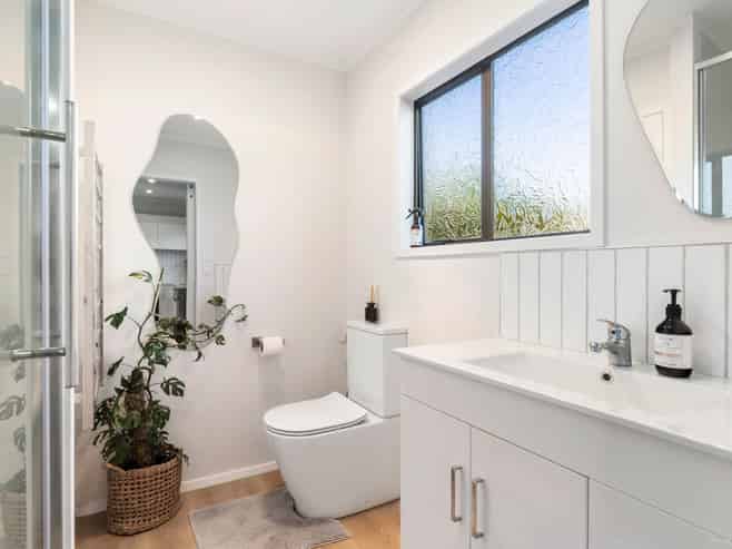 7B  Edgewater Parade, Waiuku
