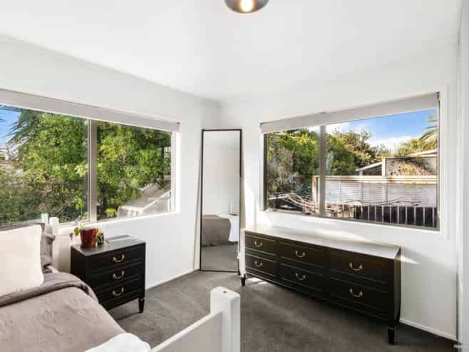 7B  Edgewater Parade, Waiuku