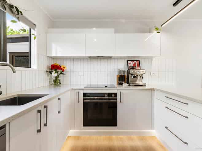 7B  Edgewater Parade, Waiuku