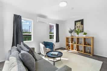 8 Cambridge Street, LEVIN