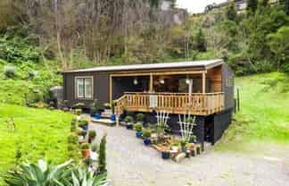 16 Burke Street, Napier Hill