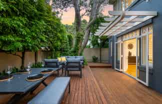 270 Hurstmere Road, Takapuna